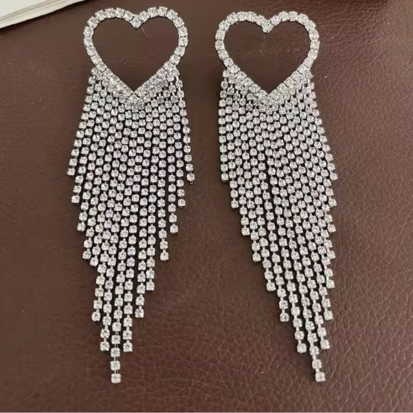 Large Heart Love Rhinestone Earrings - Picture 2 of 3